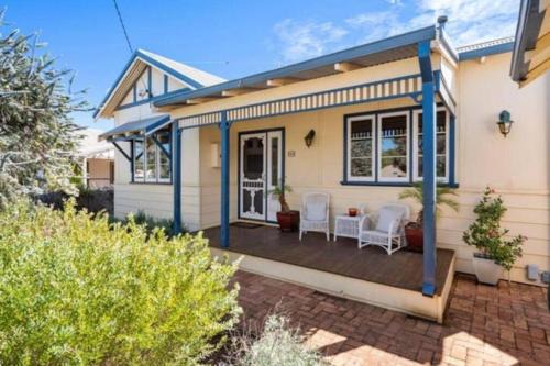 Lamington House | Home in Lamington