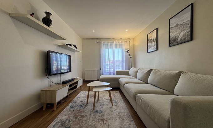 Heuze - Saint-Georges House | Home in Le Mans near 24 Hours Circuit