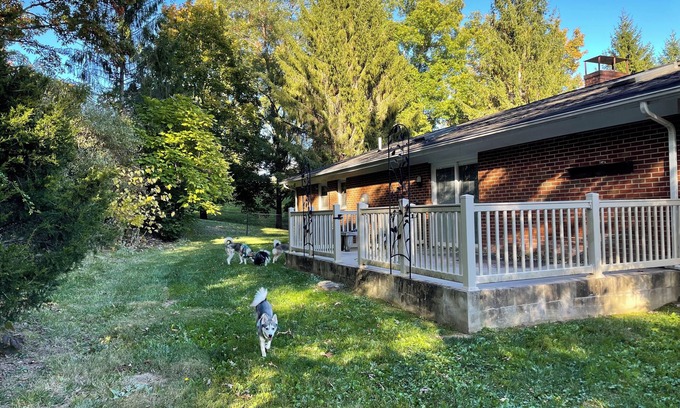 Hot Springs House | Home in resort spa town of Hot Springs, VA w/Mountain View’s, fire-pit.
