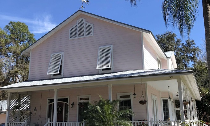 Sanford House | Home in Sanford Countryside 3/bd 2 1/2 bath