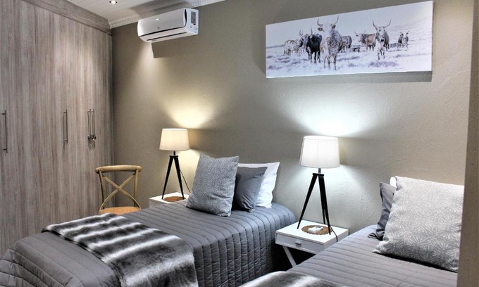 Garsfontein Apartment | @Home in the East
