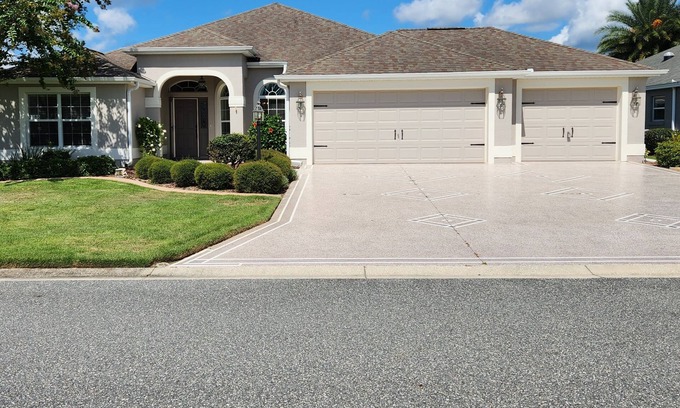 Charlotte House | Home in The Villages with Golf Cart!