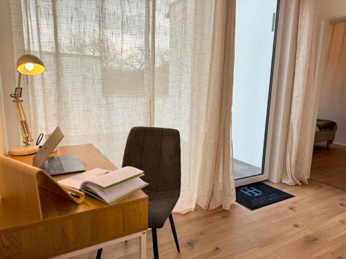 Minden Apartment | Home Inn Apartments - 203