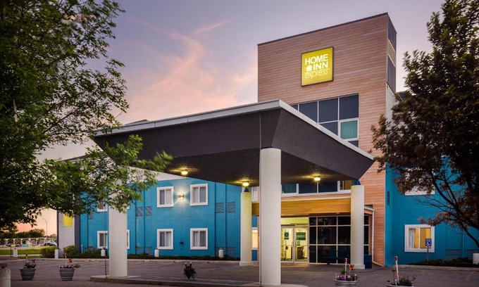 Medicine Hat Hotel | Home Inn Medicine Hat