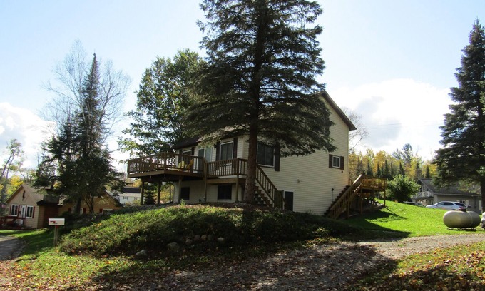 Hale House | Home located in the quaint town of Hale. Home was all redone in 2020 ample room for everyone!