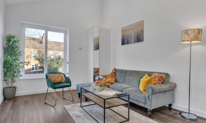 West Hendon Apartment | home.ly - Apartments North London Hendon