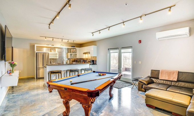 Elkhart Lake Condo | Home Near Road America & Elkhart Lake