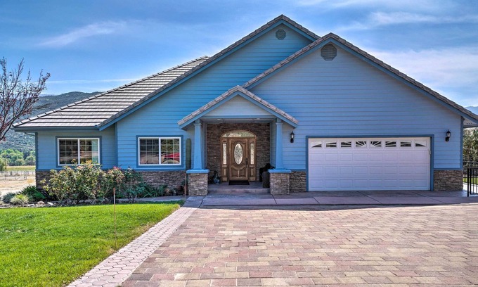 Aguanga House | Home on 5 Acres w/ Hot Tub, Grill & Fire Pit