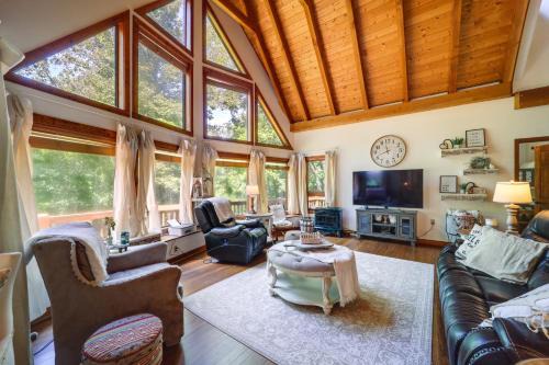 Frank House | Home on 60 Acres Near Beech Mtn!