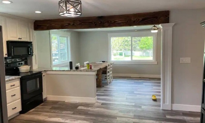 Rigby House | Home on the Burgess