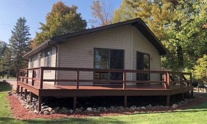 Hayward House | Home on the Lake AND Snowmobile/ATV Trails