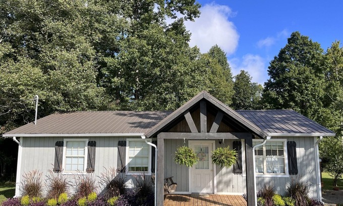 Muddy Pond House | Home on the ridge