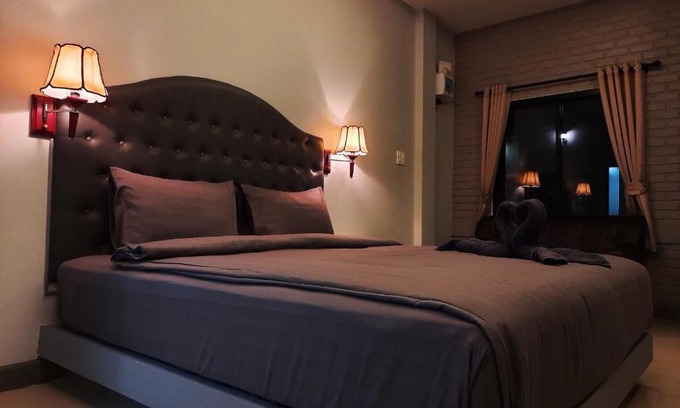 Tha Pho Hotel | Home resort
