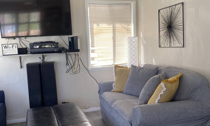 Lake Elsinore House | Home steps away from lake and local park