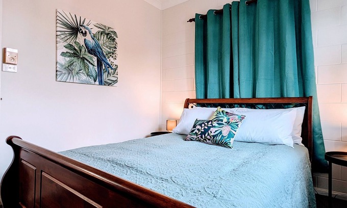 Idalia House | Home Sweet Home - 3 bedroom, 1 bathroom. central location