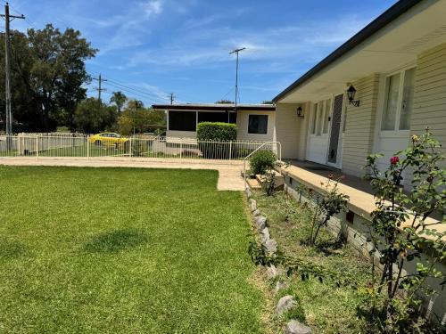 Hebersham House | Home to stay in Sydney