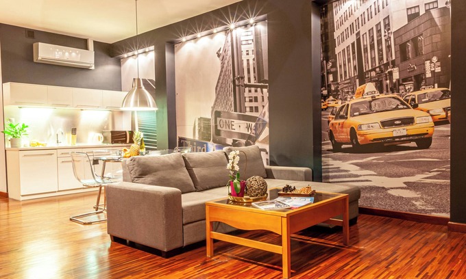 Srodmiescie Apartment | Home & Travel Apartments