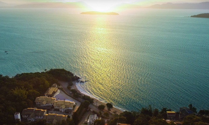 Sambaqui House | Home View a Paradise just a few steps from the beach🙏🏻