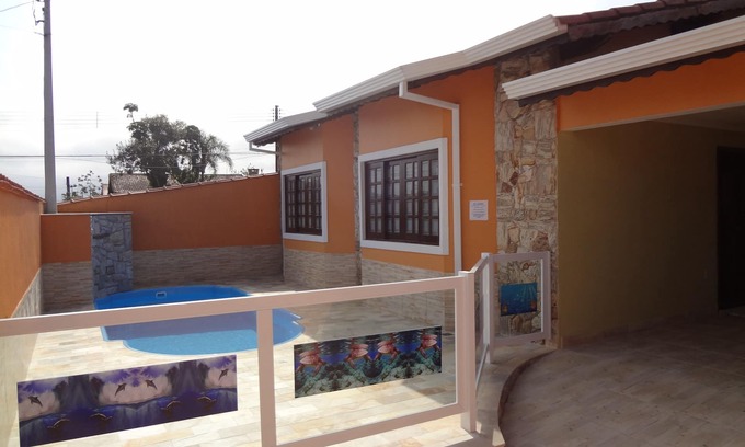Jardim Imperador House | home w/pool w/3 bedrooms in Peruibe - en suite w/cable TV, WI-FI