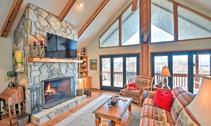 Hiawassee House | Home w/Spacious Deck, BBQ, Game Room & Lake Views