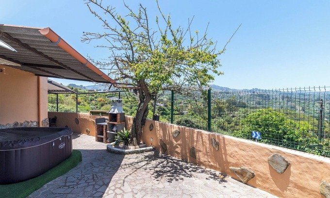 Valleseco Ski Chalet | Home2Book Valleseco Mountain Views, BBQ & Jacuzzi