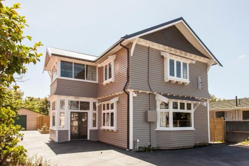 Edgeware Bed & Breakfast | Homelea Bed and Breakfast