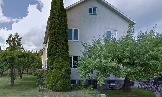 Vaxjo Bed & Breakfast | Homely and cozy rooms at Bed & Breakfast in quiet and charming neighborhood