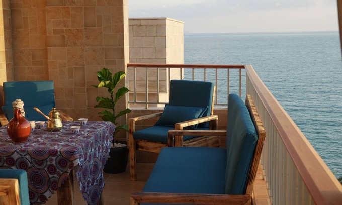 Tyre Apartment | "Homely Comfort, Moments from Clean Beaches, Historical Sites and Cozy Cafes!"