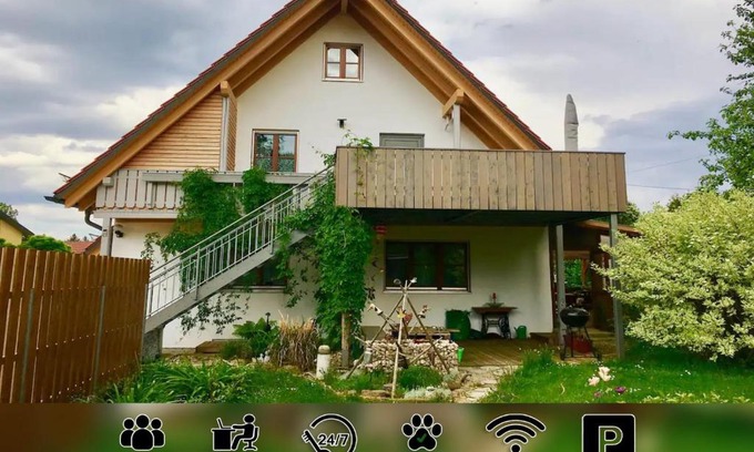 Dachau District Apartment | HOMELY STAY in a MODERN GREEN DREAM