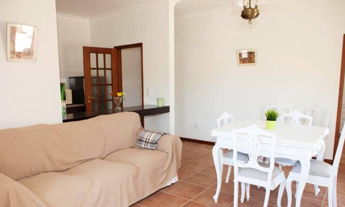 Ponte da Barca Apartment | Homerez - 100 m away from the beach! Appartement for 4 ppl. with shared pool