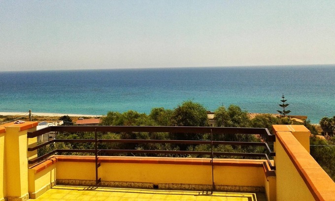Brancaleone Apartment | Homerez - 200 m away from the beach! Nice appartement for 4 ppl. with sea view