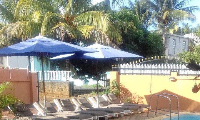 Pointe aux Biches Apartment | Homerez - 200 m away from the beach! Appartement for 4 ppl. with shared pool