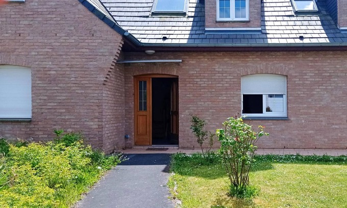 Marcoing House | Homerez - Amazing house for 6 ppl. with garden and terrace at Marcoing