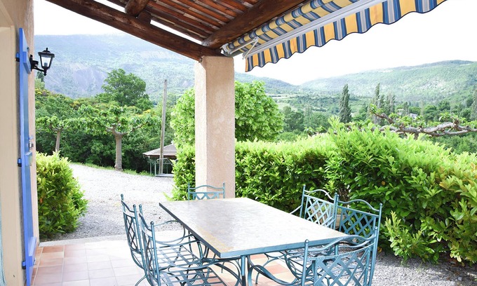 La Roche-sur-le-Buis Apartment | Homerez - Apartment in La Roche-sur-le-Buis