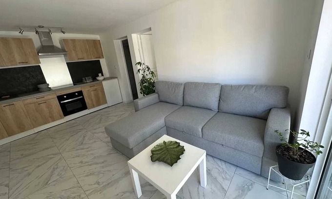 Tremblay-en-France Apartment | Homerez - Apartment in Tremblay-en-France