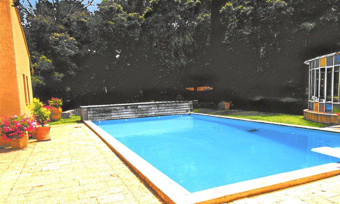 Lancon-Provence Apartment | Homerez - Apartment in Lançon-Provence