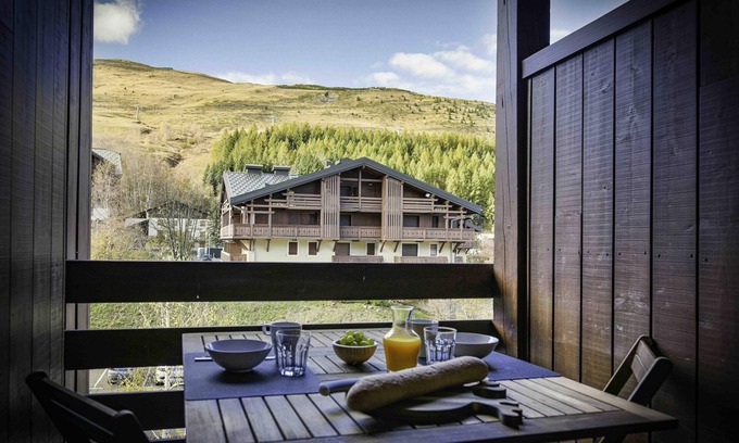 Les Deux Alpes Apartment | Homerez - Apartment in Les Deux Alpes
