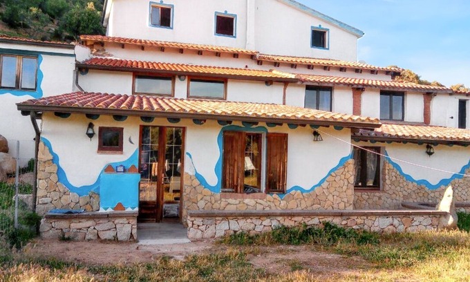 Arbus Apartment | Homerez - Apartment Arbus Mountain View