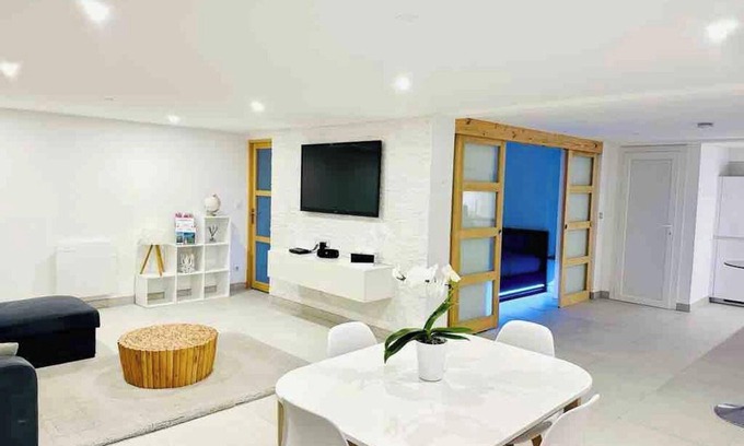 Excenevex Apartment | Homerez - Apartment by the lake in Excenevex