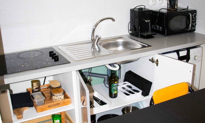 Bagnolet Apartment | Homerez - Apartment in Bagnolet
