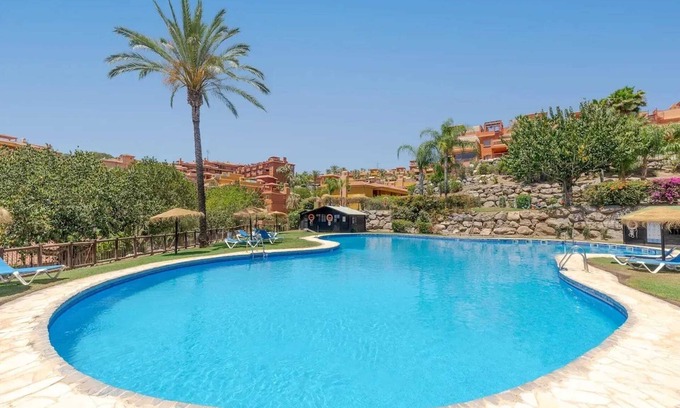 Urbanizacion Hacienda las Chapas Apartment | Homerez - Apartment in Marbella close to the beach and golf!
