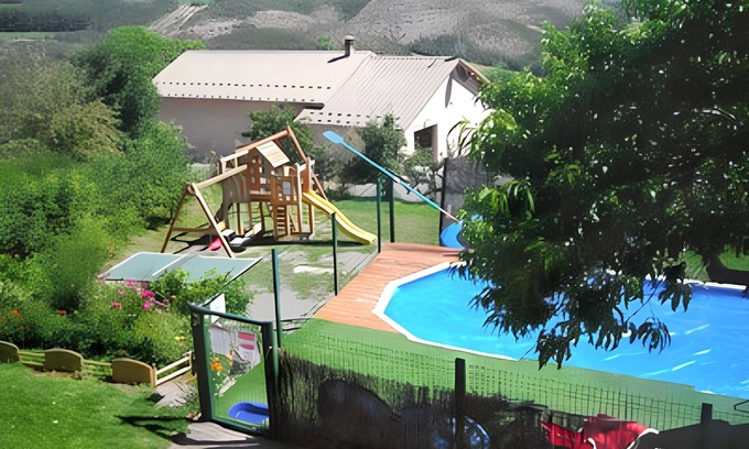 Selonnet Apartment | Homerez - Apartment in Selonnet