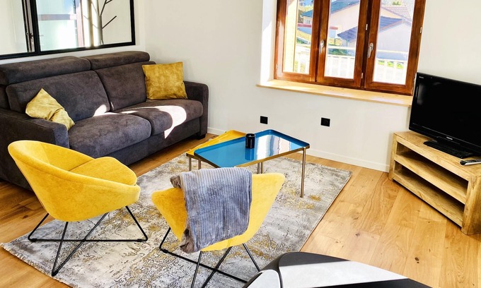 Cuttura Apartment | Homerez - Appartement 15 km away from the slopes for 7 ppl. at Coteaux du Lizon