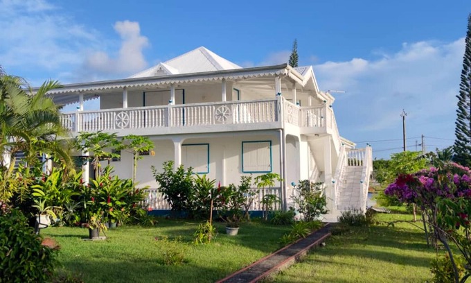 Dubedou Apartment | Homerez - Appartement 3 km away from the beach for 4 ppl. at Saint-François