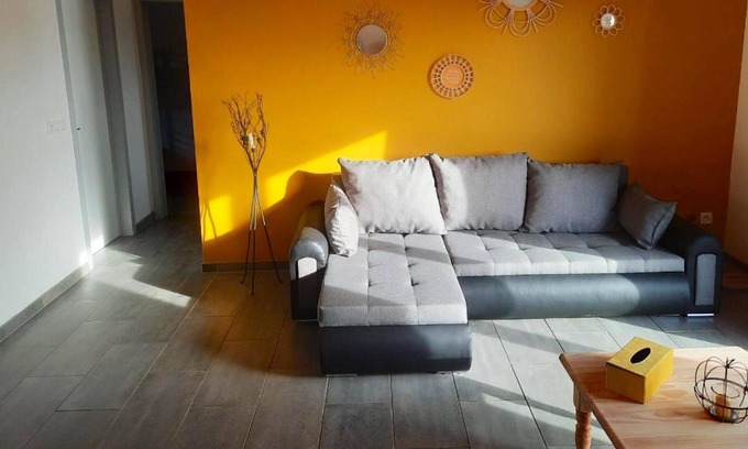 Froidchapelle Apartment | Homerez - Appartement for 6 ppl. with terrace and balcony at Froidchapelle