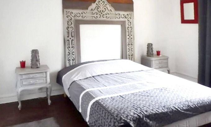 Biesheim Apartment | Homerez - Appartement for 6 ppl. with shared pool and terrace at Biesheim