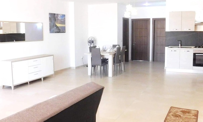 Ghajnsielem Apartment | Homerez - Appartement for 4 ppl. with sea view and terrace at Għajnsielem