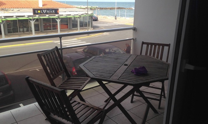 Sainte-Marie-la-Mer Apartment | Homerez - Apt. sea view in Sainte-Marie