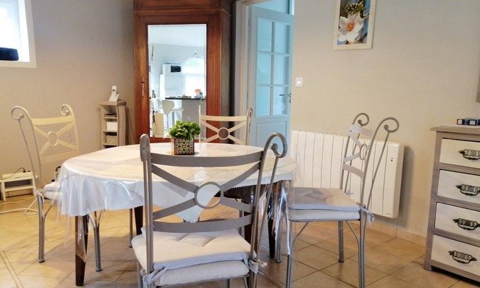 Sisteron House | Homerez - Beautiful house for 2 ppl. with garden and terrace at Sisteron