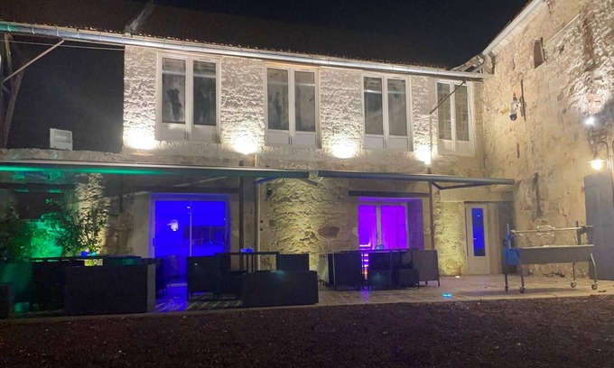 Branges House | Homerez - Big house for 23 ppl. with garden and terrace at Arcy-Sainte-Restitue
